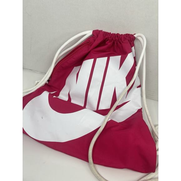 NIKE Pink & White Drawstring Bag/Backpack Gym Sack - Picture 1 of 6